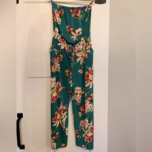 Express jumper strapless looks beautiful on with a pair of heels